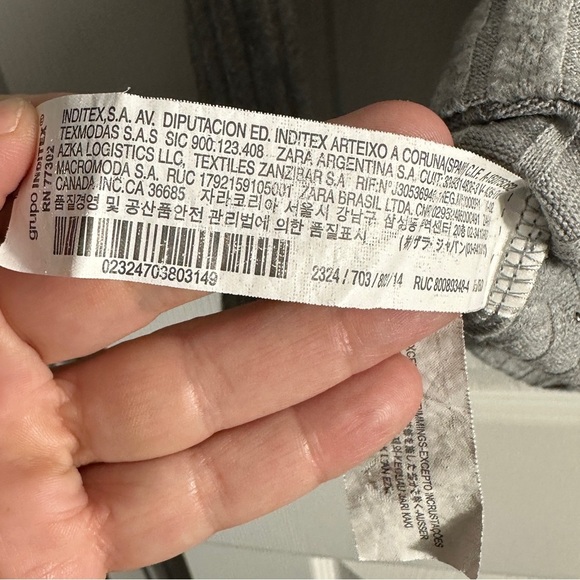 Zara Kids sz 13-14 gray crewneck sweater w/pearl detail, soft, textured - Picture 6 of 9